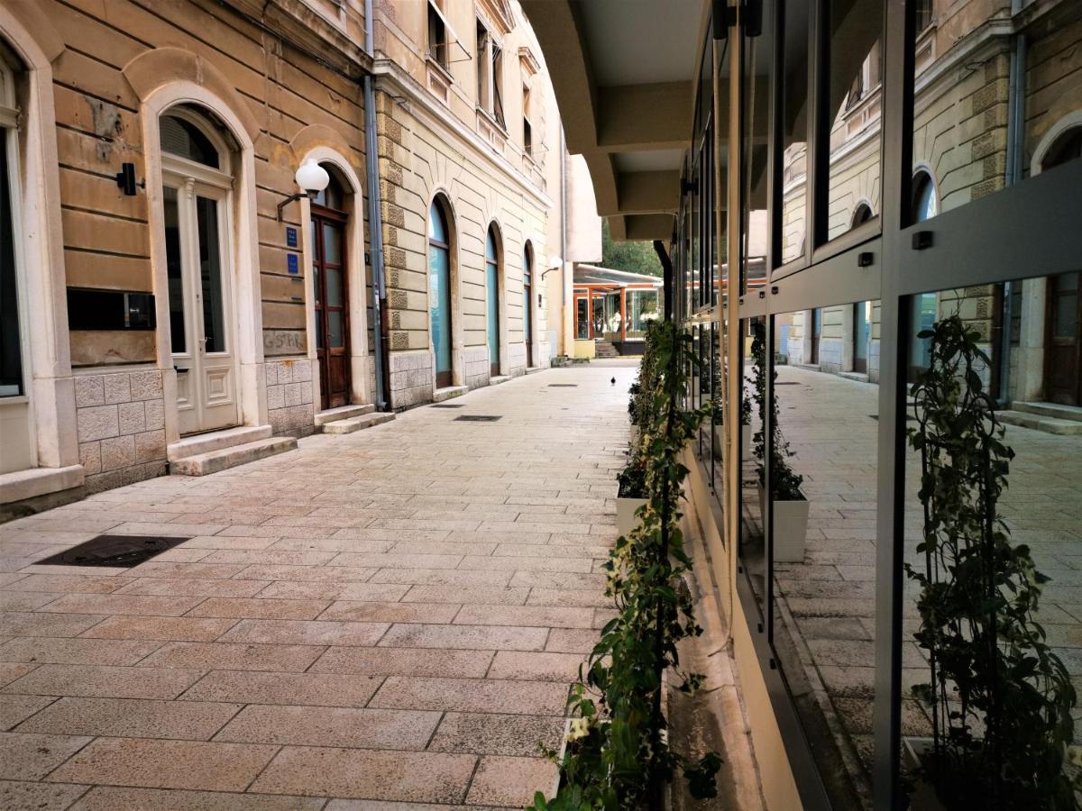 Prokonzul 2Br Apartment In Old Town Ζαντάρ Εξωτερικό φωτογραφία